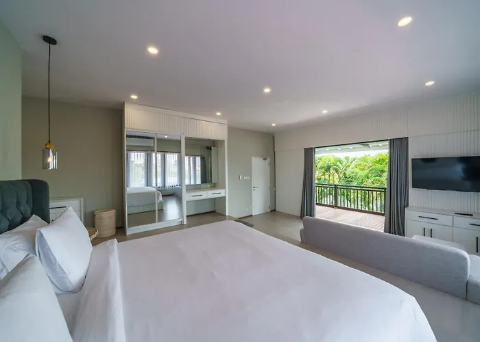 Okenada - Modern 5-bedroom Pool In Berawa! Villa Canggu