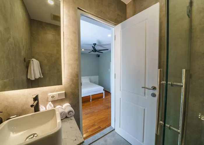 Villa Okenada - Modern 5-bedroom Pool In Berawa!