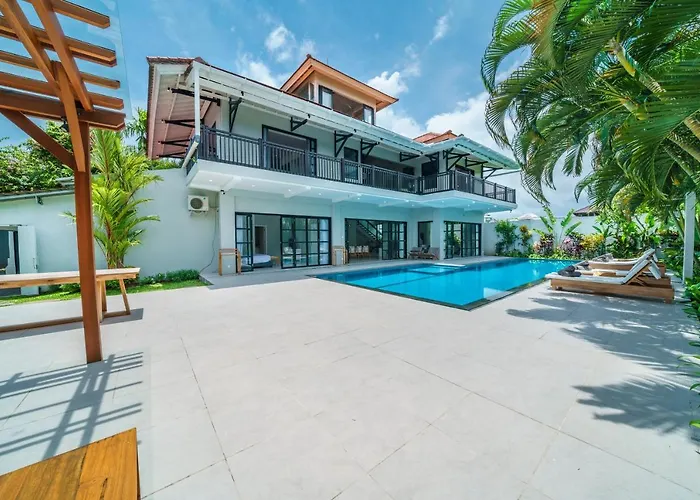 Okenada - Modern 5-bedroom Pool In Berawa! Villa Canggu