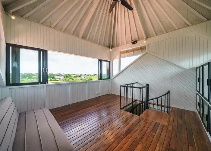 Villa Okenada - Modern 5-bedroom Pool In Berawa! Canggu