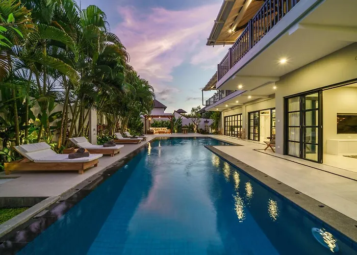 Okenada - Modern 5-bedroom Pool In Berawa! * Canggu